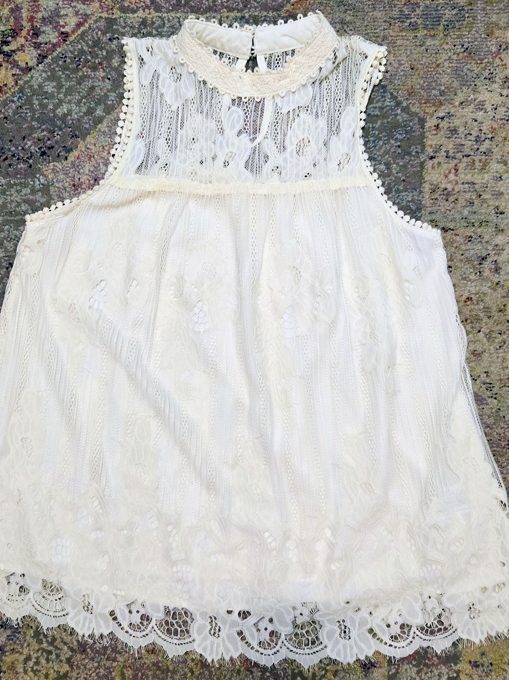 Xhilaration Sleeveless Lace Mock Neck Top Wm Size L Keyhole Back Wedding Event